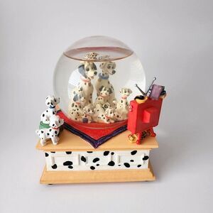Disney 101 DALMATIANS Musical Snow Globe Cruella De Ville Tune RARE‎